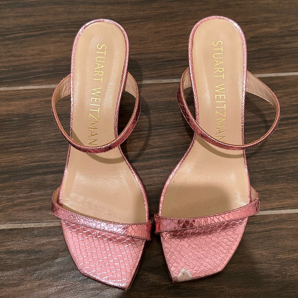 Stuart Weitzman Pink metallic embossed heels